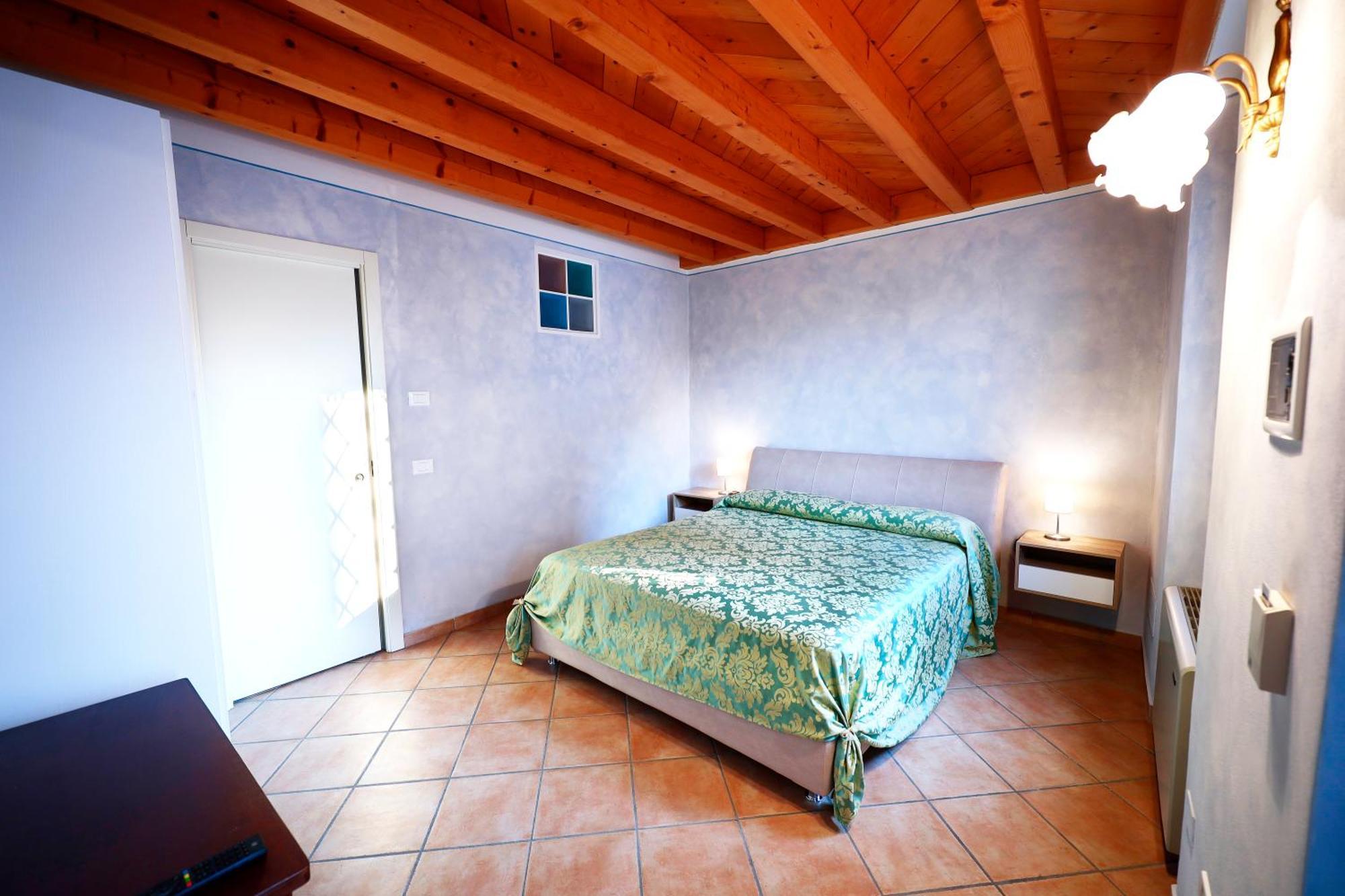 Affittacamere Residenza Del Duca Solferino Exterior foto